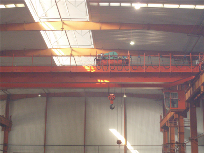 QE型雙小車通用橋式起重機(jī) QE型雙小車通用橋式起重機(jī)
