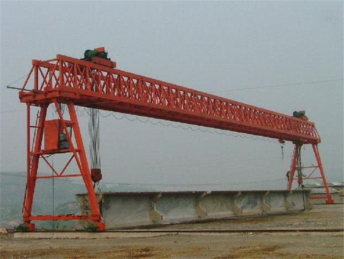 提梁機(jī) 提梁機(jī)