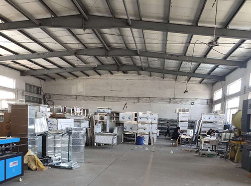 懸掛行吊起重機